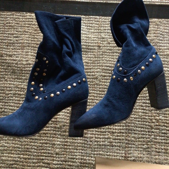 Sale! Rare Free People studded Dakota suede boot - Picture 1 of 13